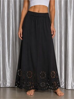 Womens Black Flower Cutout Design Boho Maxi Skirt Plus Size 1 XL
